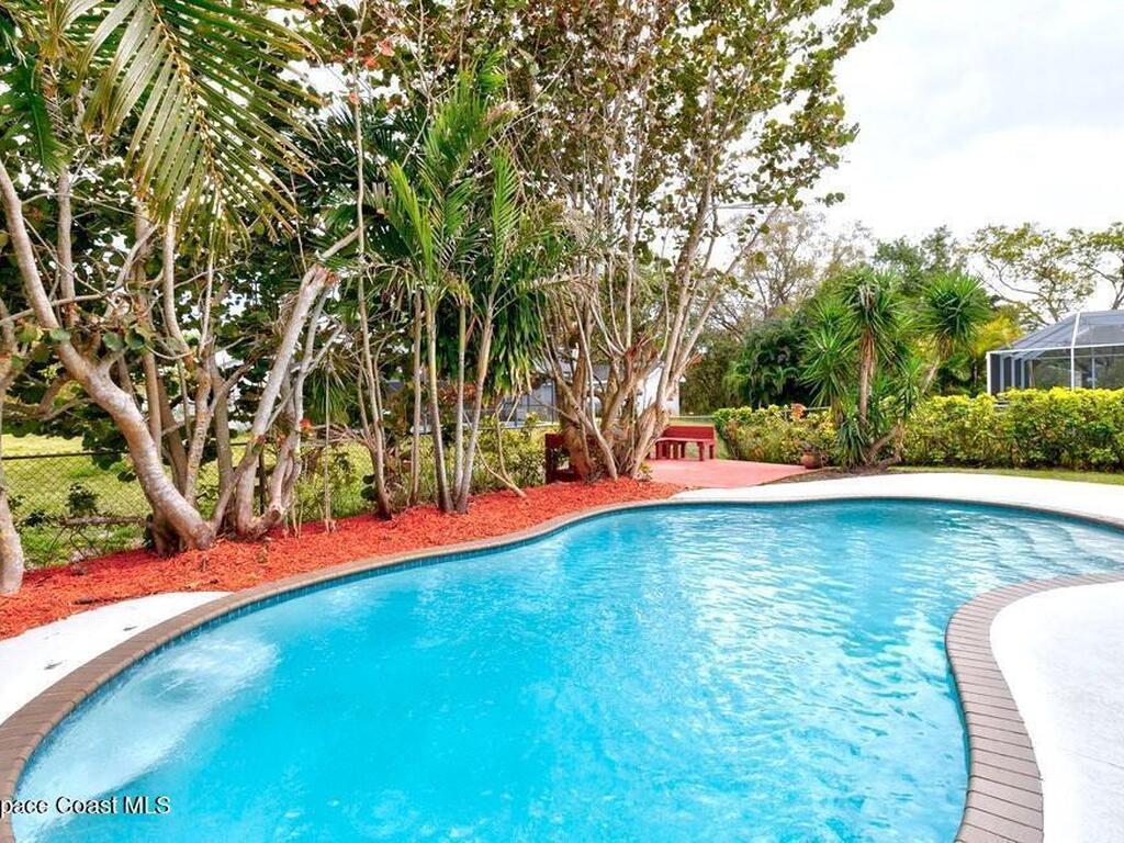 9380 101st Avenue, Vero Beach, FL 32967