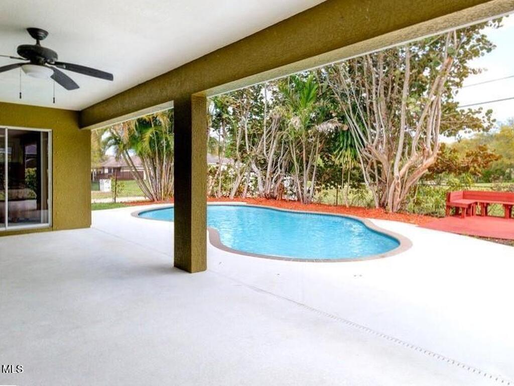 9380 101st Avenue, Vero Beach, FL 32967