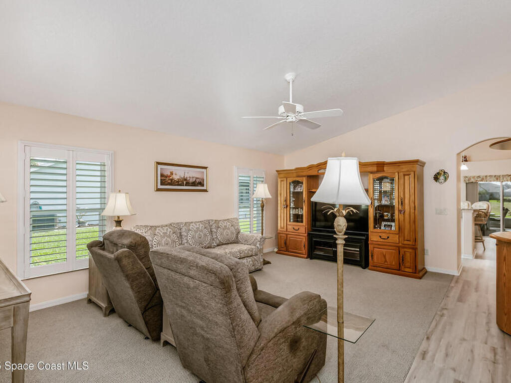 1087 Pine Creek Circle, Palm Bay, FL 32905