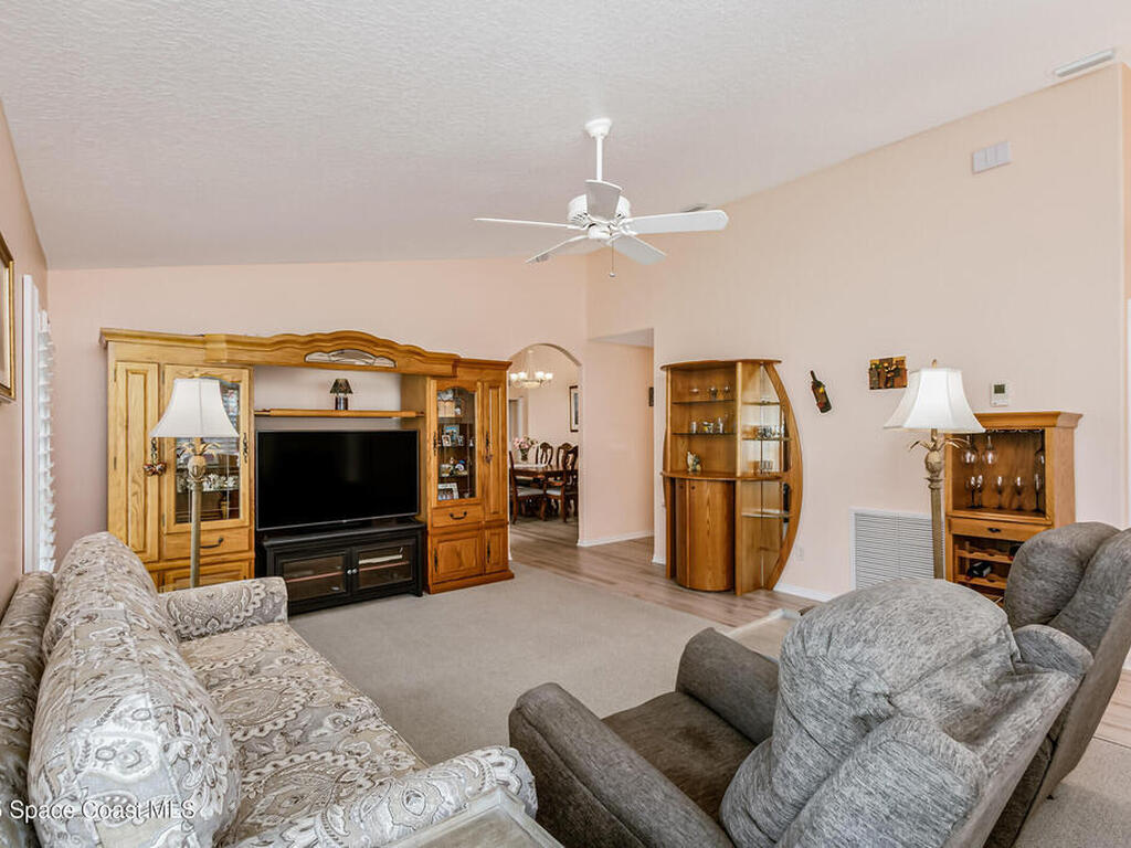 1087 Pine Creek Circle, Palm Bay, FL 32905