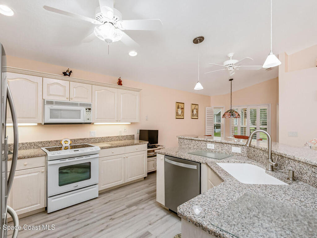 1087 Pine Creek Circle, Palm Bay, FL 32905