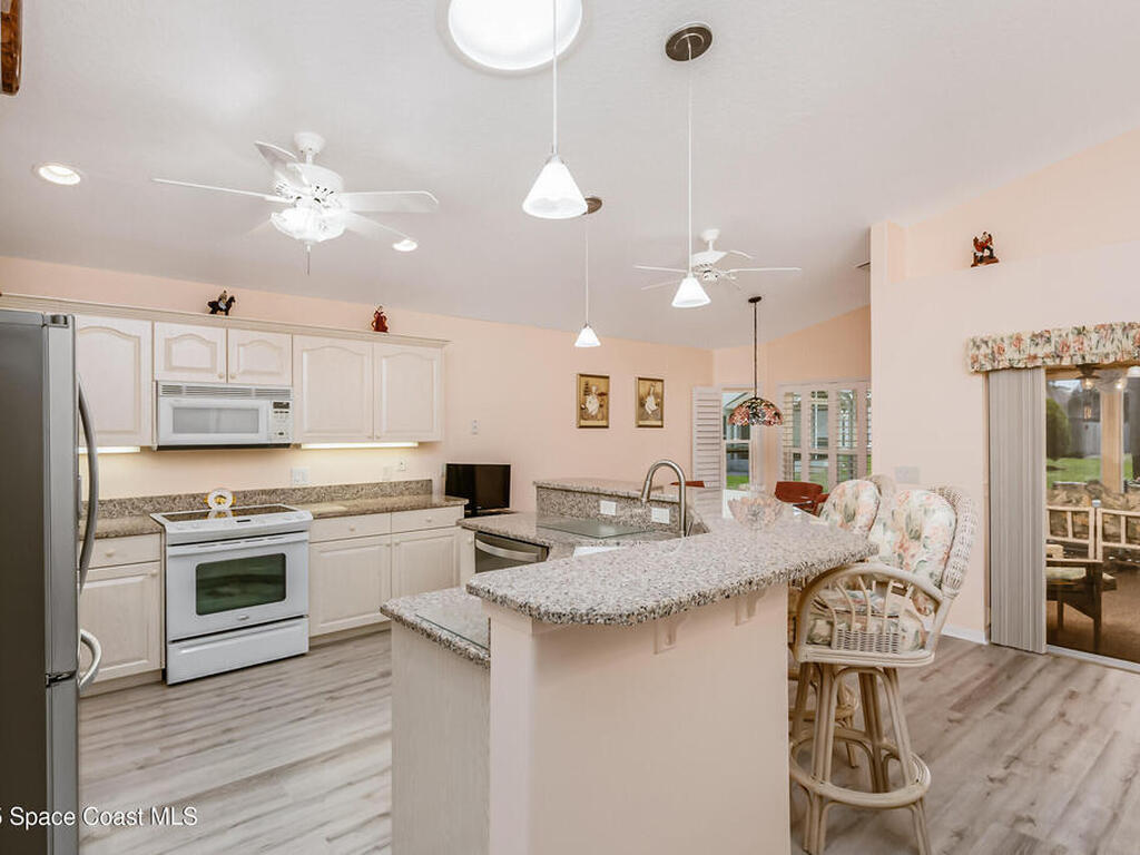 1087 Pine Creek Circle, Palm Bay, FL 32905