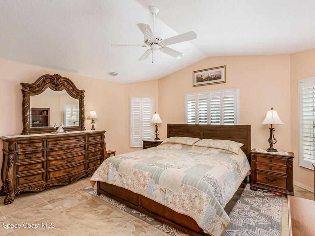 1087 Pine Creek Circle, Palm Bay, FL 32905