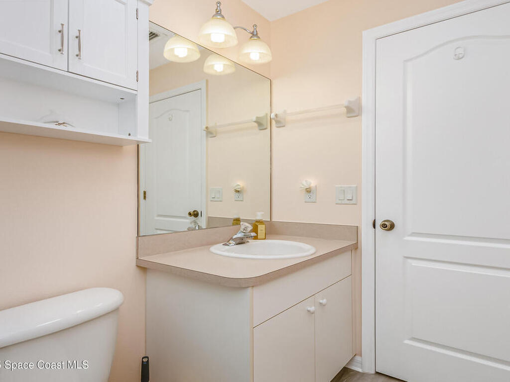 1087 Pine Creek Circle, Palm Bay, FL 32905