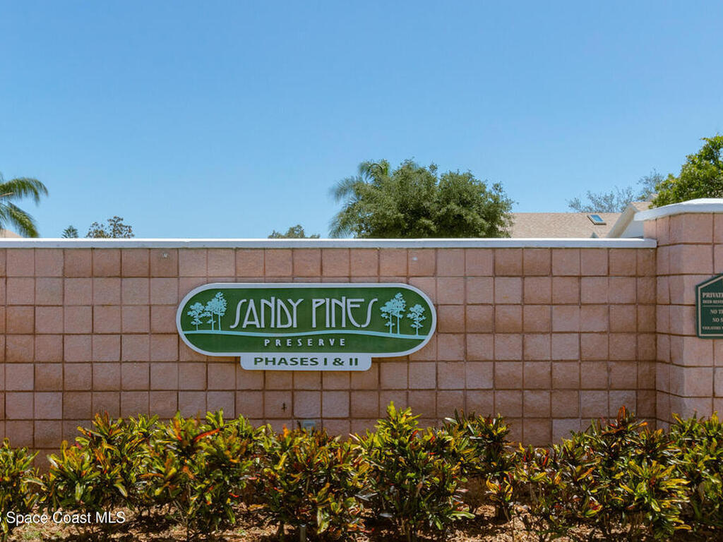 1087 Pine Creek Circle, Palm Bay, FL 32905