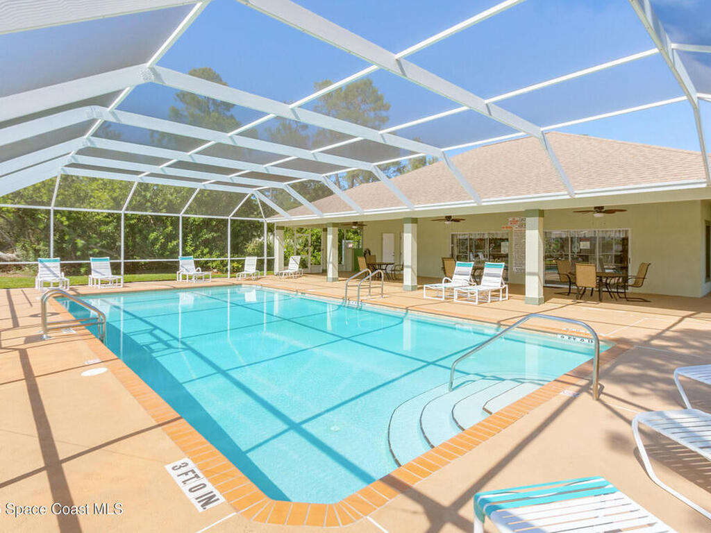 1087 Pine Creek Circle, Palm Bay, FL 32905