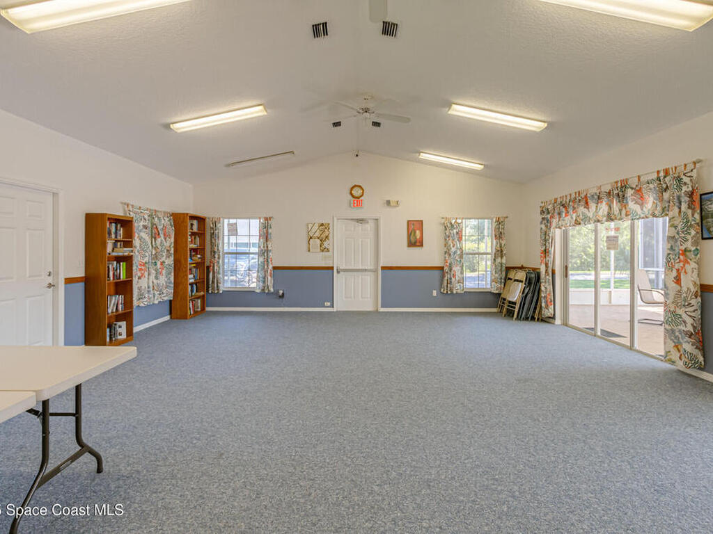 1087 Pine Creek Circle, Palm Bay, FL 32905