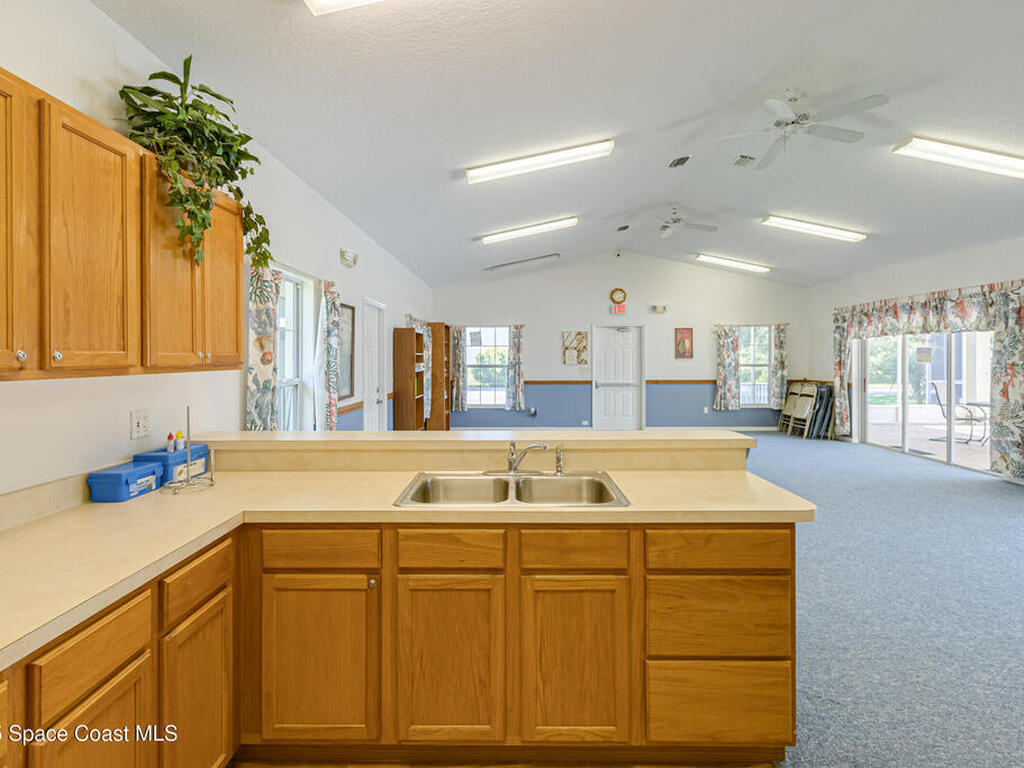 1087 Pine Creek Circle, Palm Bay, FL 32905