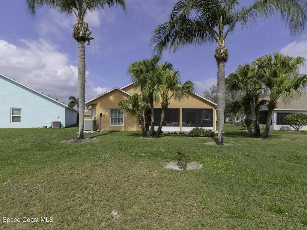 1087 Pine Creek Circle, Palm Bay, FL 32905