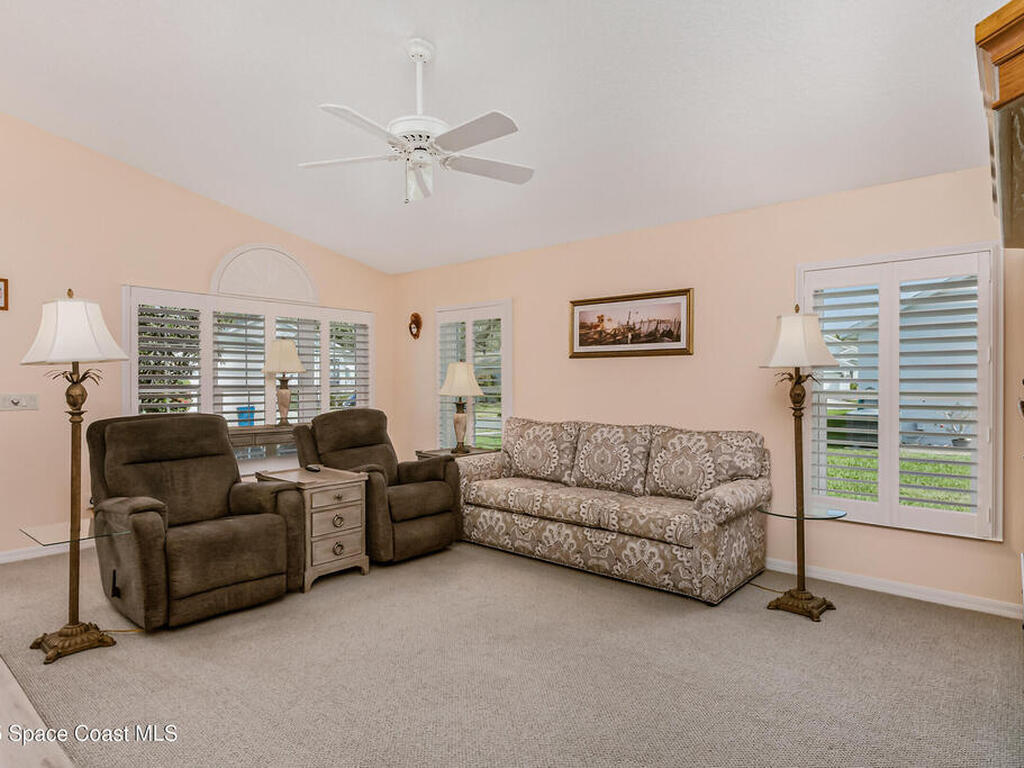 1087 Pine Creek Circle, Palm Bay, FL 32905