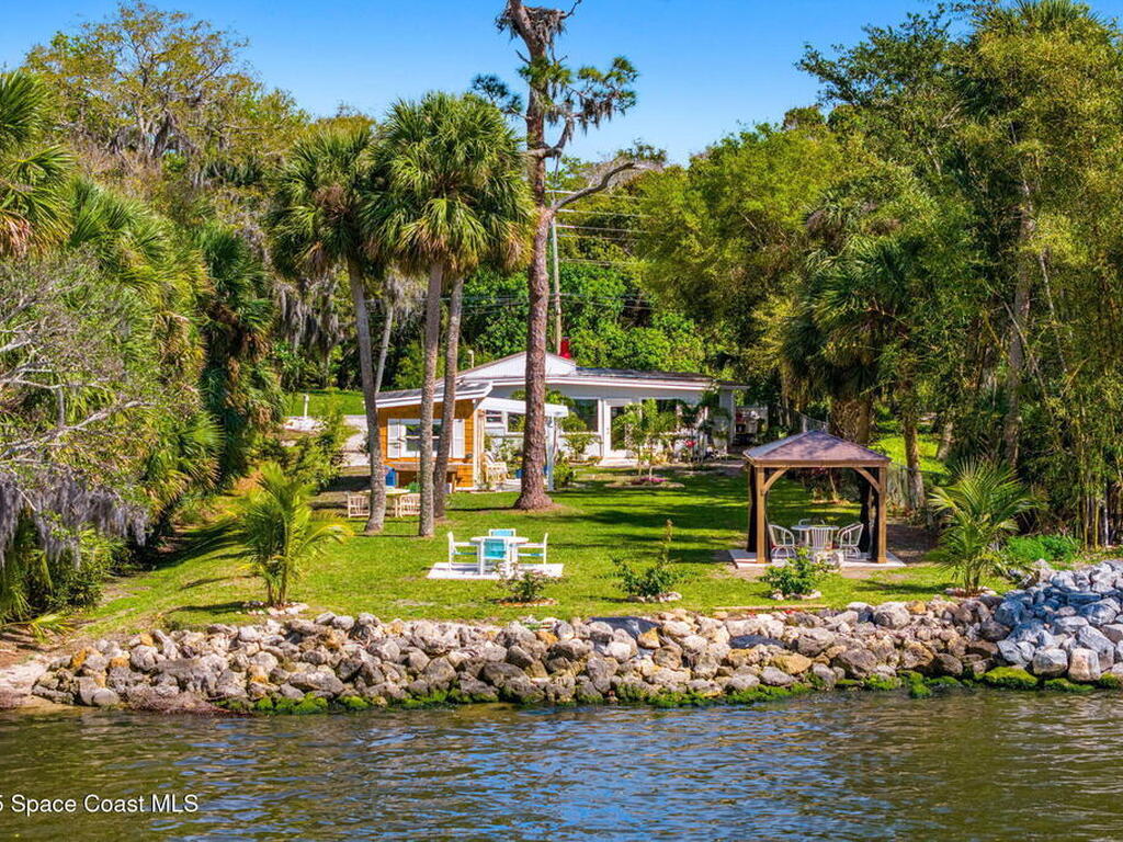 3835 S Tropical Trail, Merritt Island, FL 32952