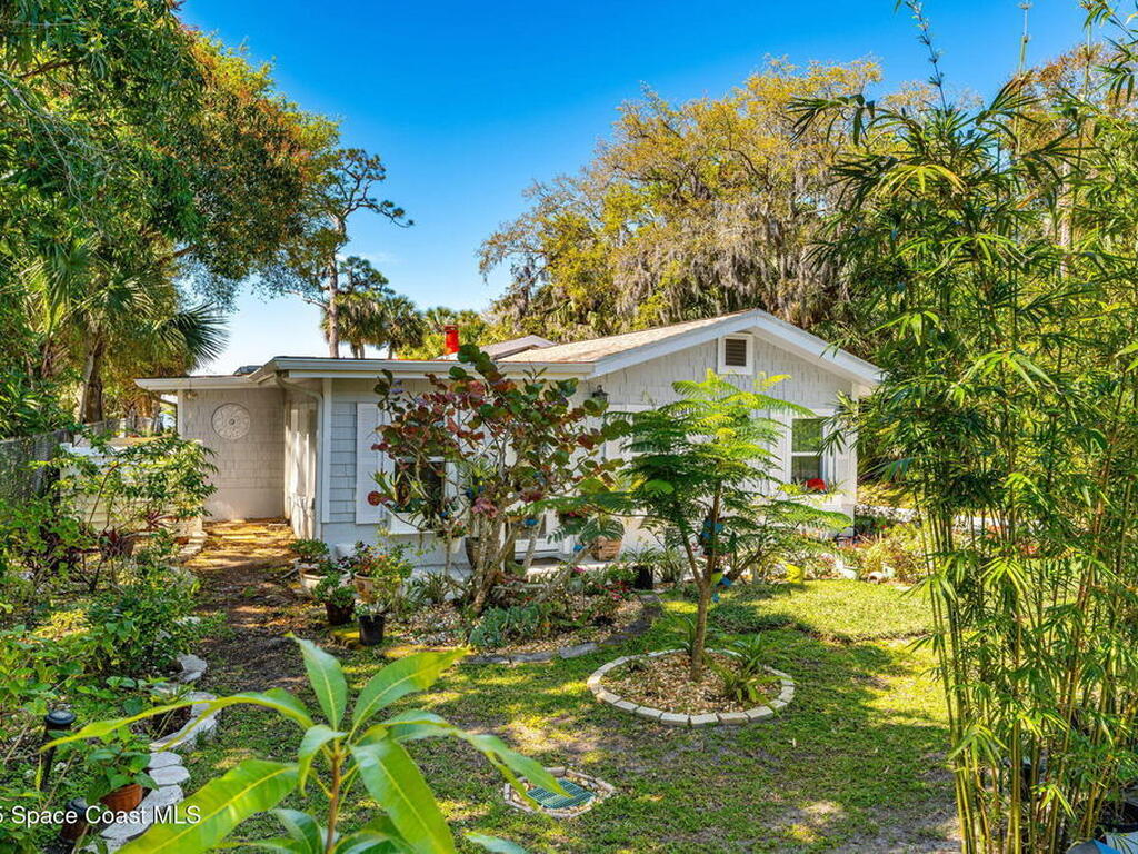 3835 S Tropical Trail, Merritt Island, FL 32952