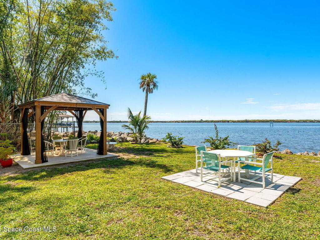3835 S Tropical Trail, Merritt Island, FL 32952