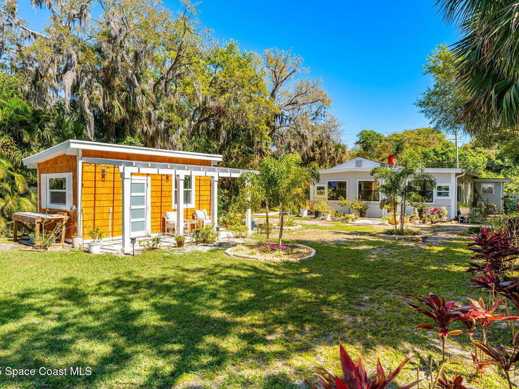3835 S Tropical Trail, Merritt Island, FL 32952