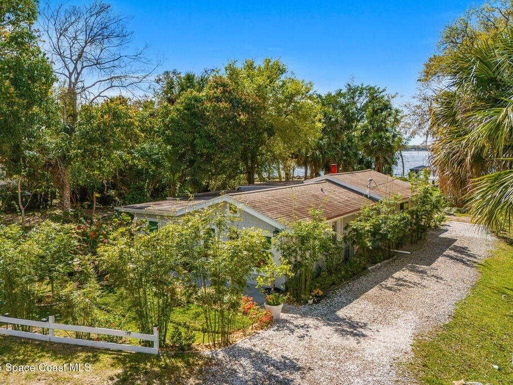 3835 S Tropical Trail, Merritt Island, FL 32952