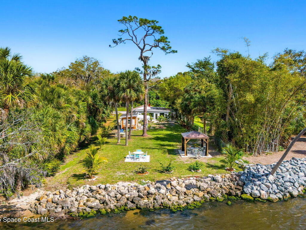 3835 S Tropical Trail, Merritt Island, FL 32952