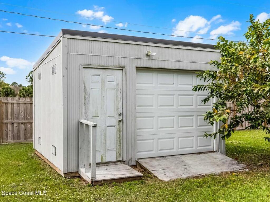 460 Flagler Road, Palm Bay, FL 32909