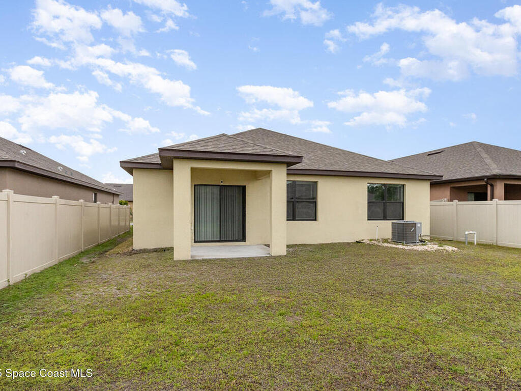 4667 Magenta Isles Drive, Melbourne, FL 32904