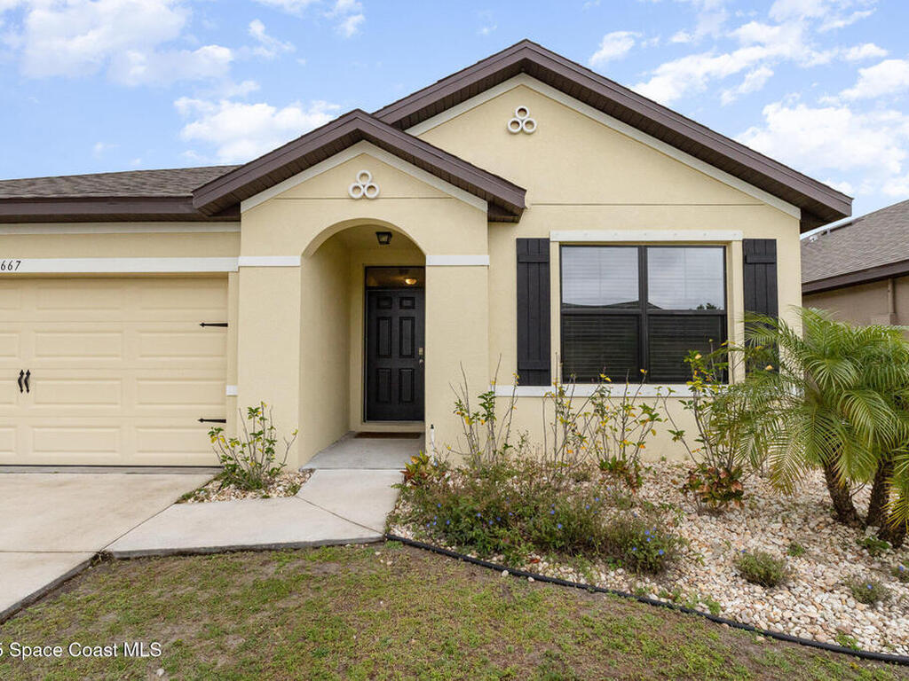 4667 Magenta Isles Drive, Melbourne, FL 32904
