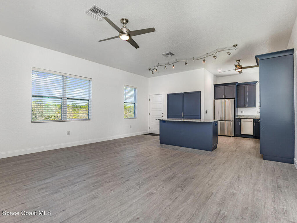 5570 Sanctuary Avenue, Grant, FL 32949