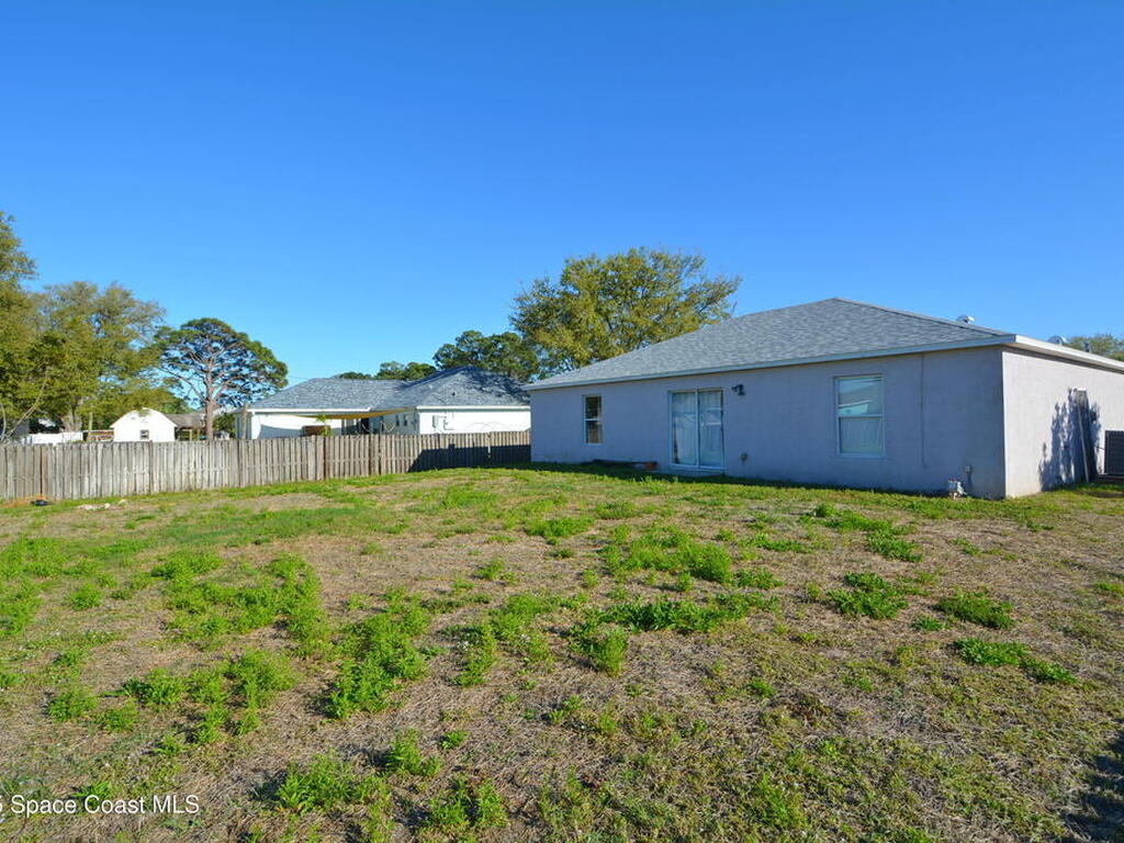 955 Hutchins Street, Palm Bay, FL 32909