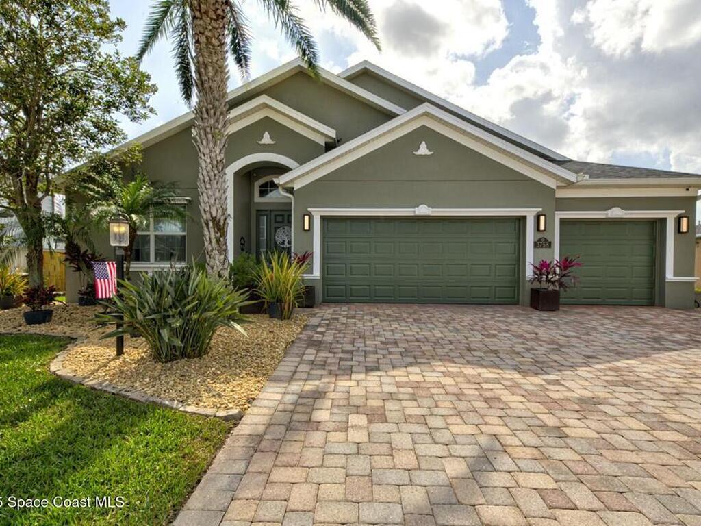 3758 Hollisten Circle, Melbourne, FL 32940