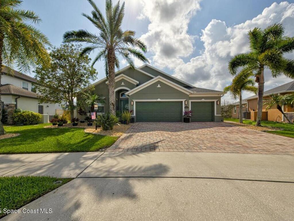 3758 Hollisten Circle, Melbourne, FL 32940