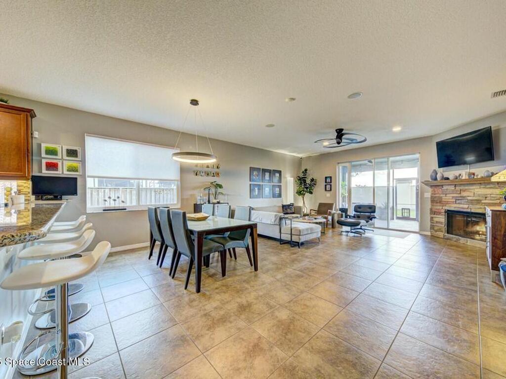 3758 Hollisten Circle, Melbourne, FL 32940