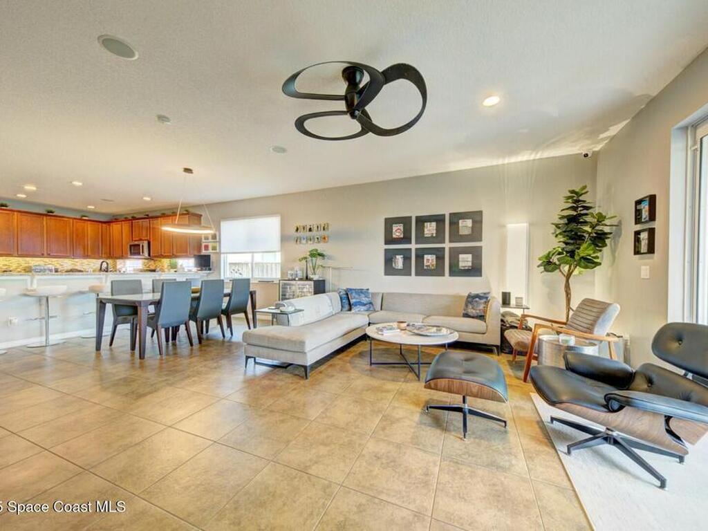 3758 Hollisten Circle, Melbourne, FL 32940