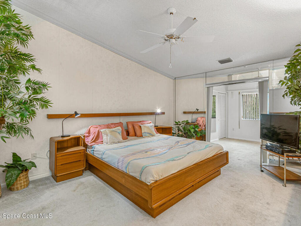 1203 Parkside Place, Indian Harbour Beach, FL 32937