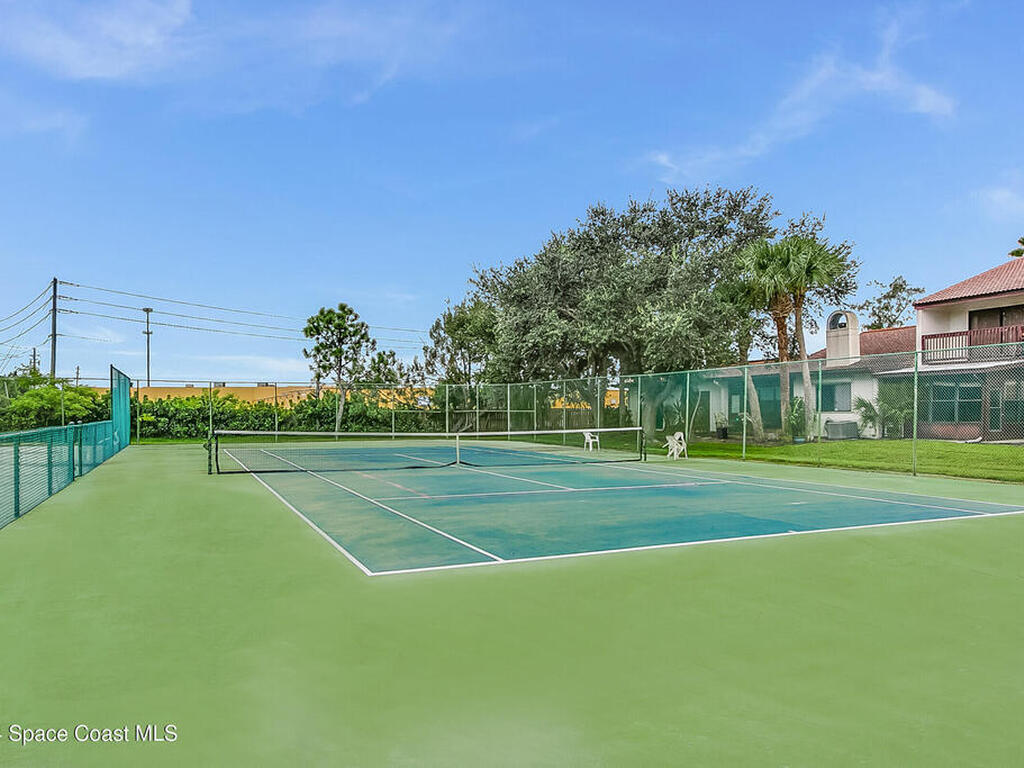 1203 Parkside Place, Indian Harbour Beach, FL 32937