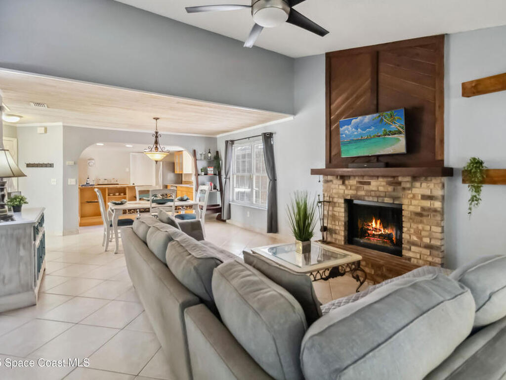9939 Triple Crown Circle, Orlando, FL 32825