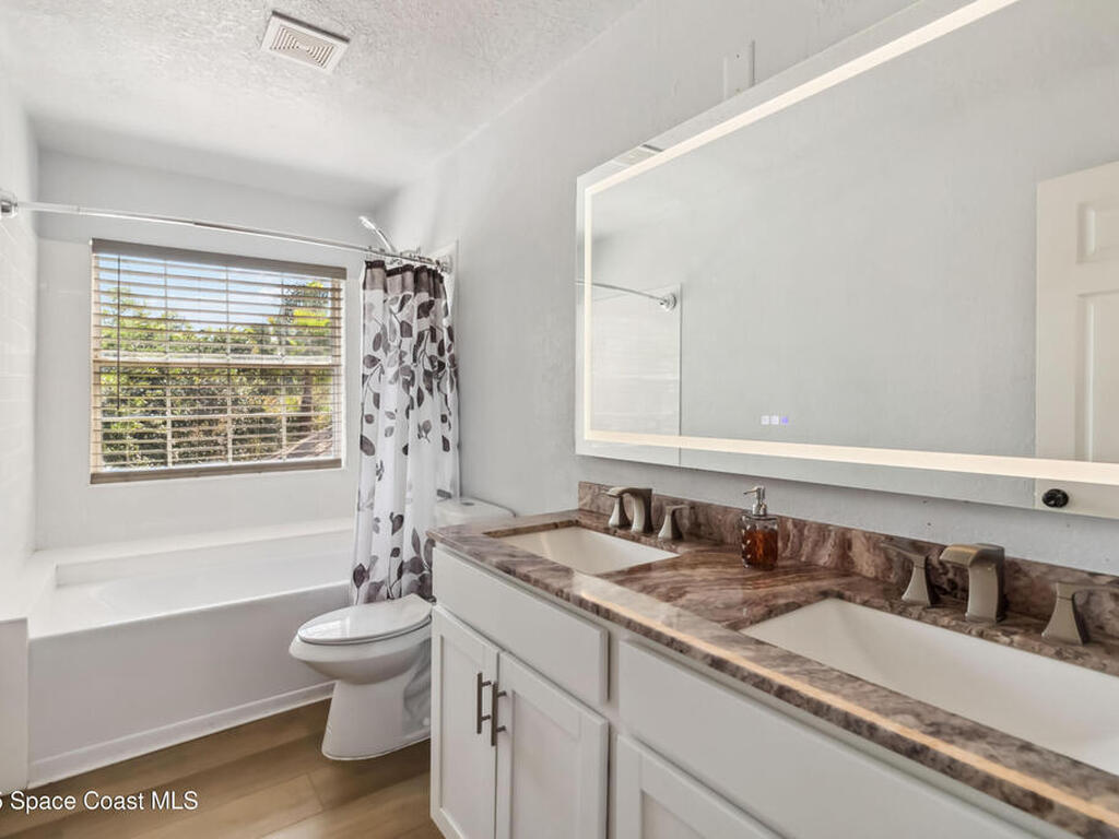 9939 Triple Crown Circle, Orlando, FL 32825