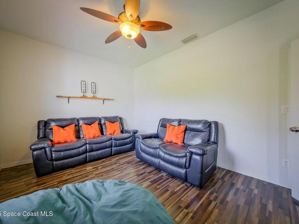 2674 Lakeland Avenue, Palm Bay, FL 32908