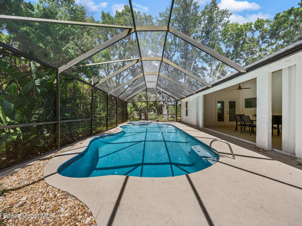 930 Holloway Trail, Malabar, FL 32950