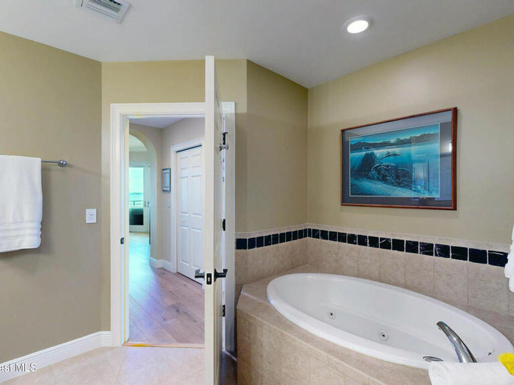 1437 Pineapple Avenue, Melbourne, FL 32935