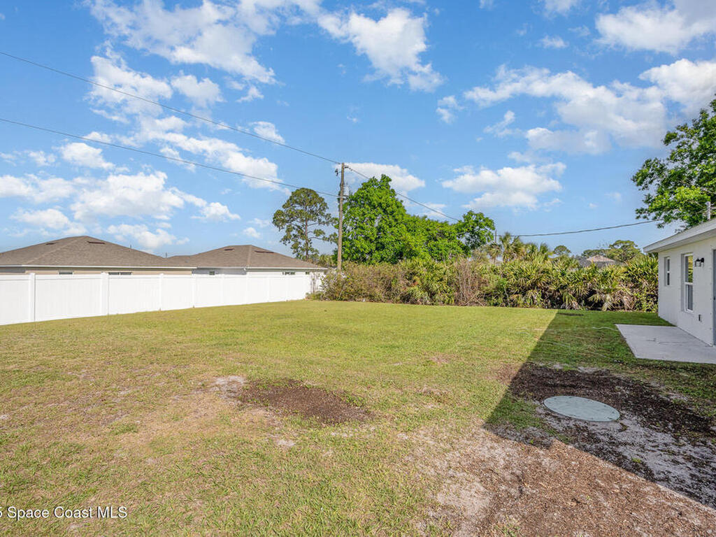 909 Sable Circle, Palm Bay, FL 32909