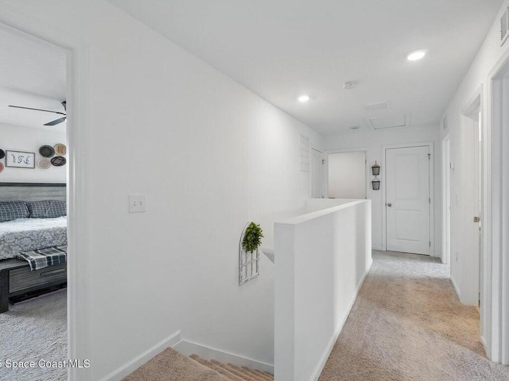2024 Hemingway Circle, Groveland, FL 34736