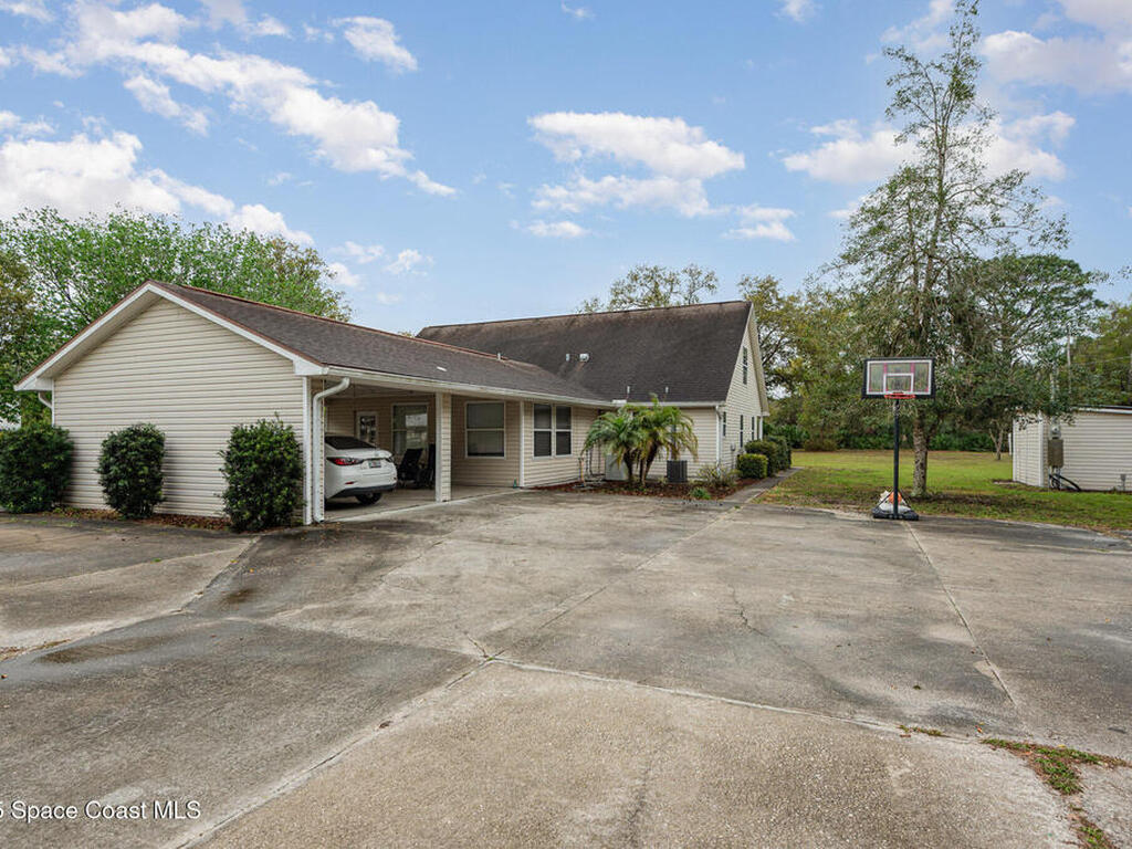 3530 Grantline Road, Mims, FL 32754