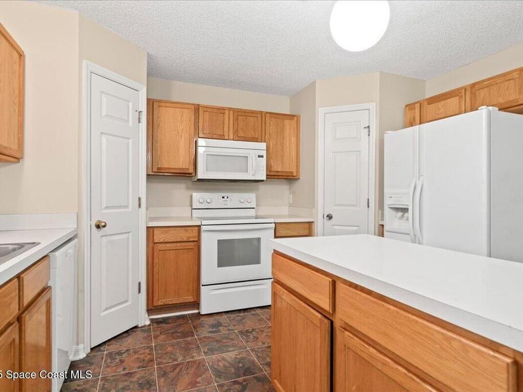 1333 Sorento Circle, Melbourne, FL 32904