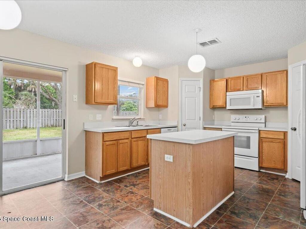 1333 Sorento Circle, Melbourne, FL 32904