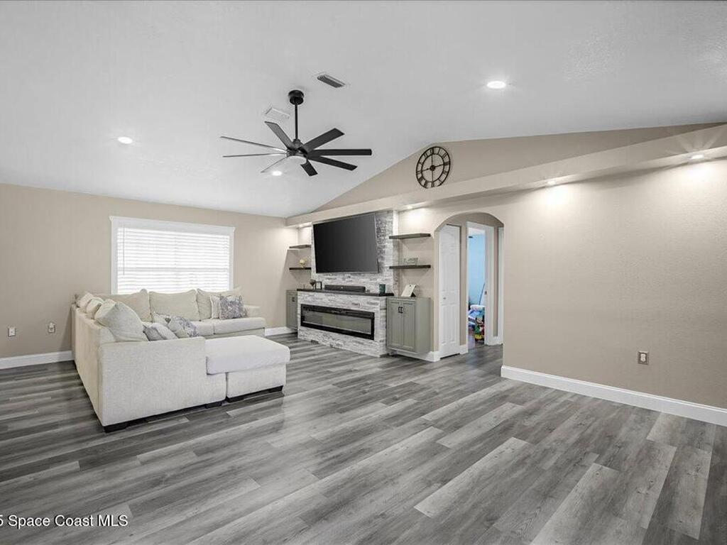 612 Firestone Street, Palm Bay, FL 32907