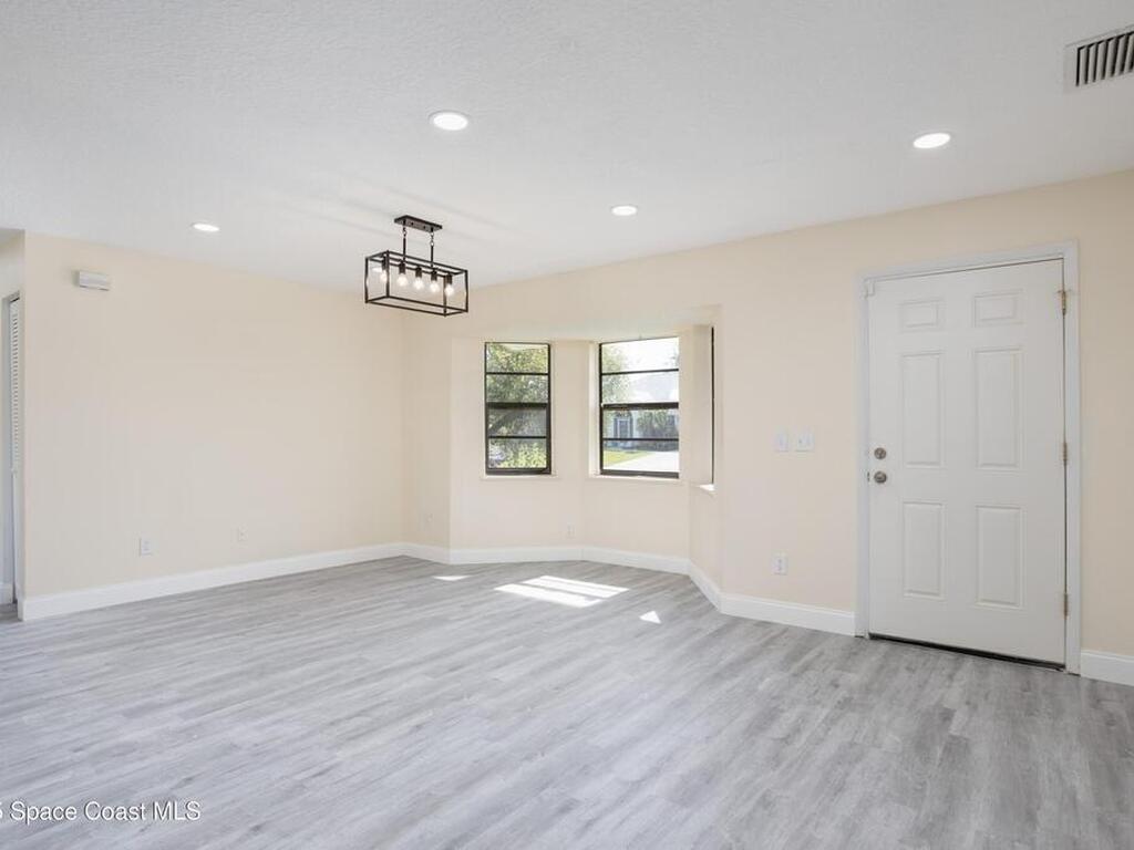 1020 Lee Avenue, Palm Bay, FL 32907
