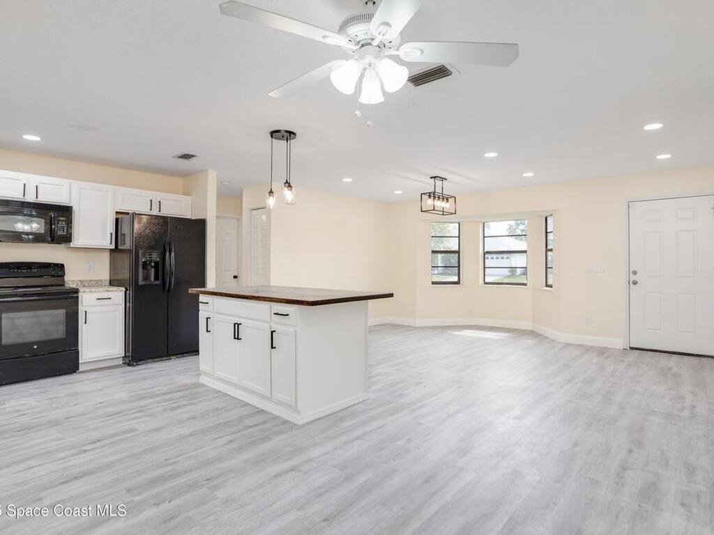 1020 Lee Avenue, Palm Bay, FL 32907