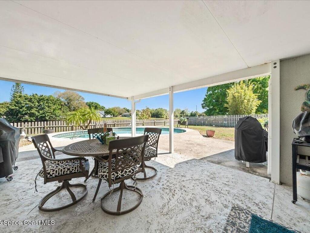 3935 Bristol Court, Melbourne, FL 32904