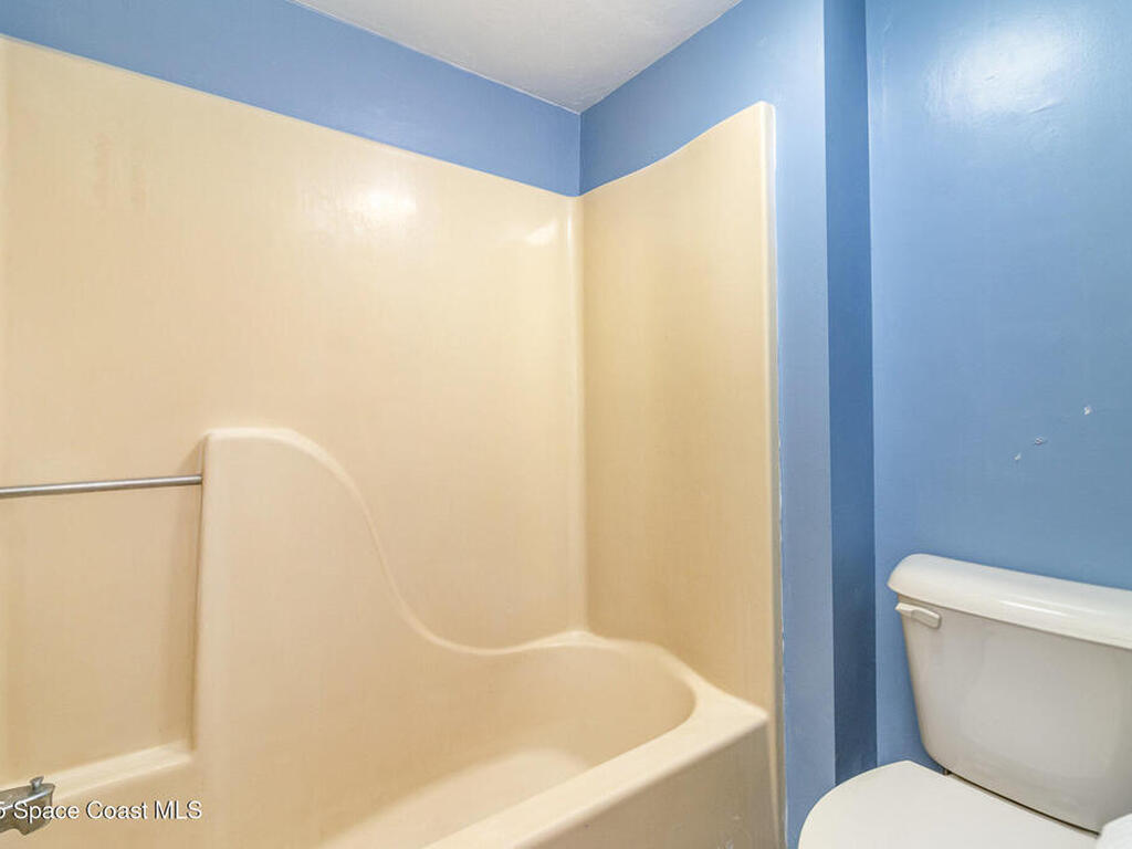 7814 Shadowood Drive, Melbourne, FL 32904