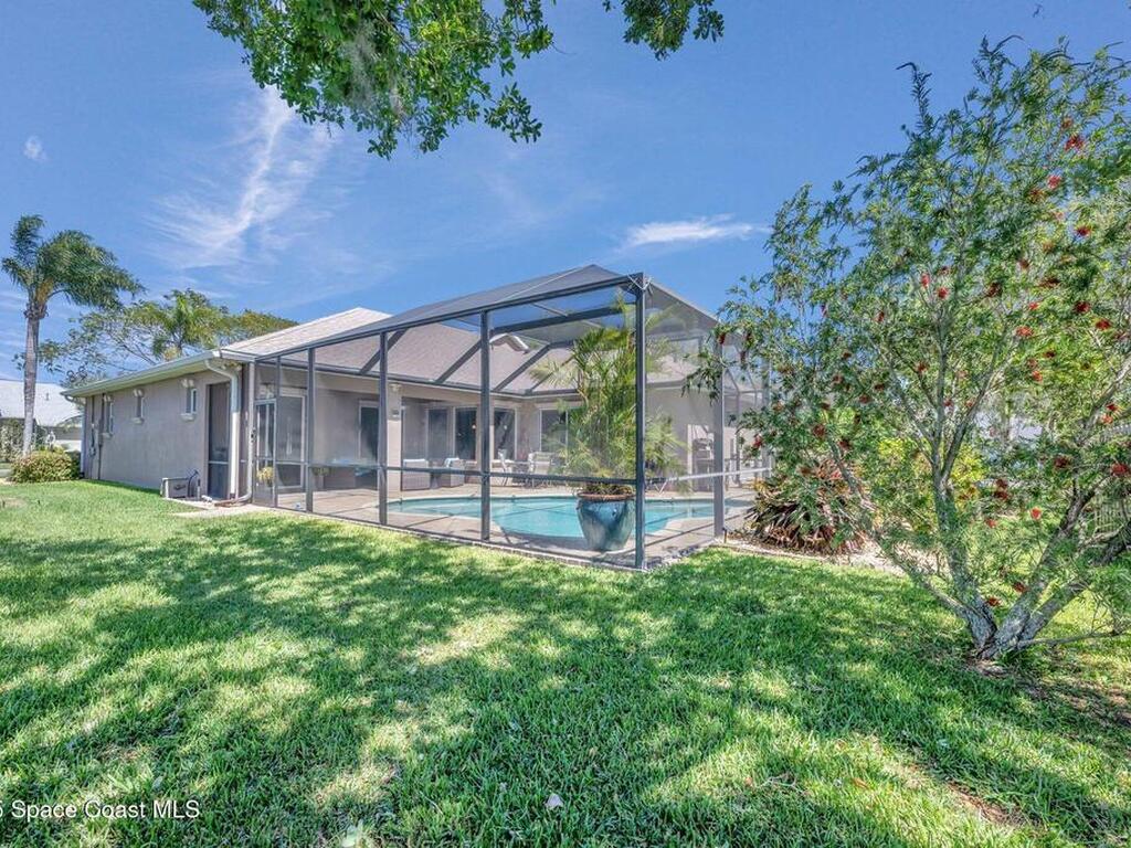2242 Woodfield Circle, Melbourne, FL 32904