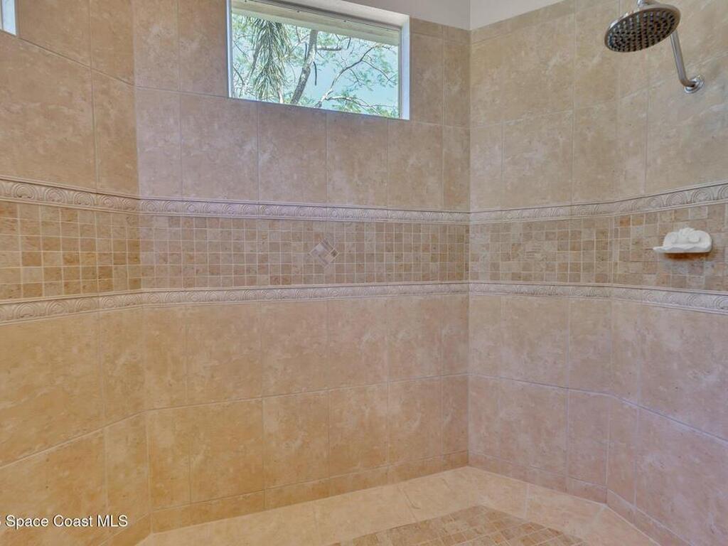 2242 Woodfield Circle, Melbourne, FL 32904