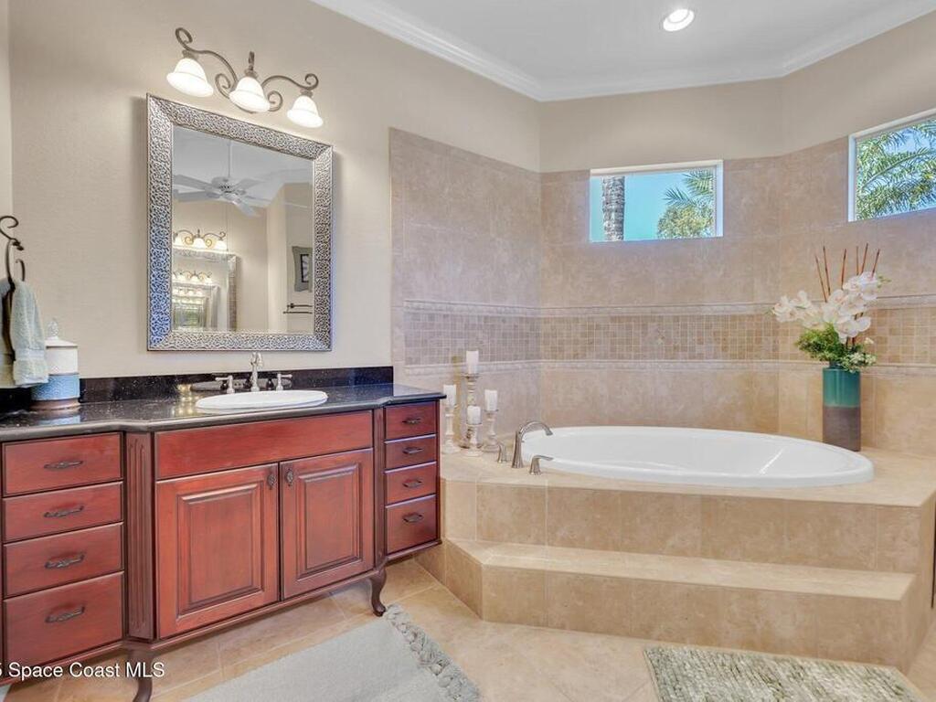 2242 Woodfield Circle, Melbourne, FL 32904