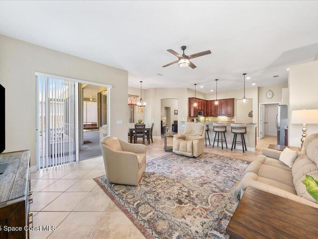 2005 Botanica Circle, Melbourne, FL 32904